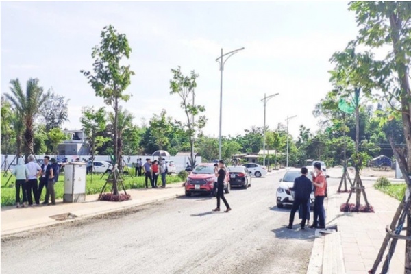 Không ít nhà đầu tư F0 đang đứng ngồi không yên sau cơn sốt đất hạ nhiệt